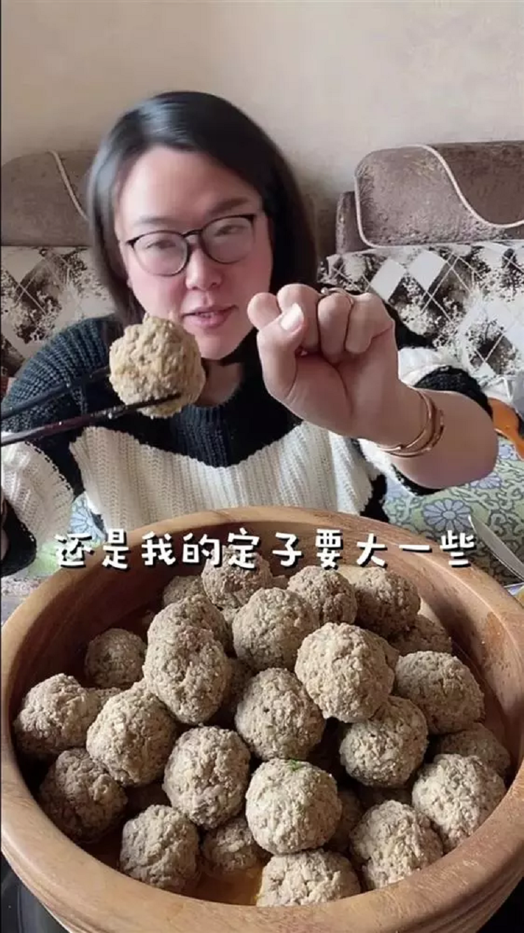 Luat moi khien nguoi lam clip mukbang o Trung Quoc kho ton tai-Hinh-3