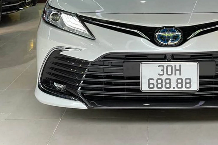 Toyota Camry Hybrid 2022 bien 