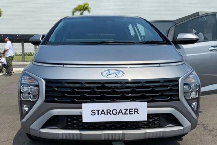 Tan thay Hyundai Stargazer 2023 gia re, chi tu 378 trieu dong-Hinh-5