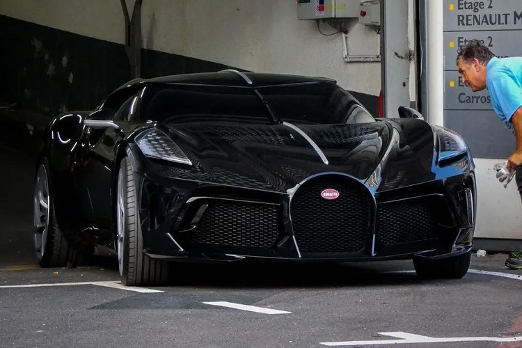 Bugatti La Voiture Noire dat - doc nhat lan banh, bien so gay to mo-Hinh-2