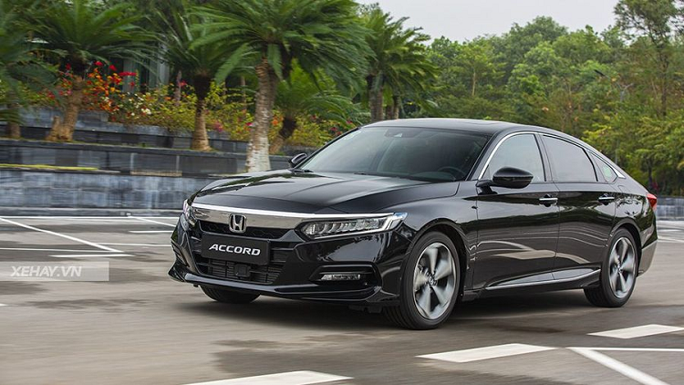 Honda Accord tai Viet Nam 