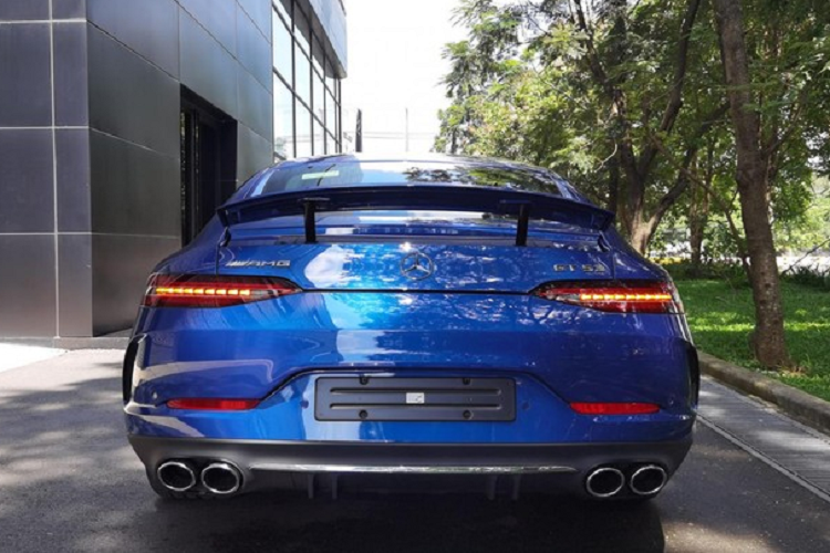 Mercedes-AMG GT 53 nang cap ve Viet Nam, tang hon 400 trieu dong-Hinh-9