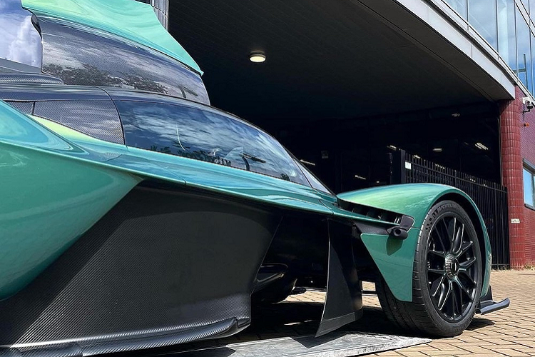 Chi tiet sieu xe Aston Martin Valkyrie hon 73 ty dong ngoai doi thuc-Hinh-4