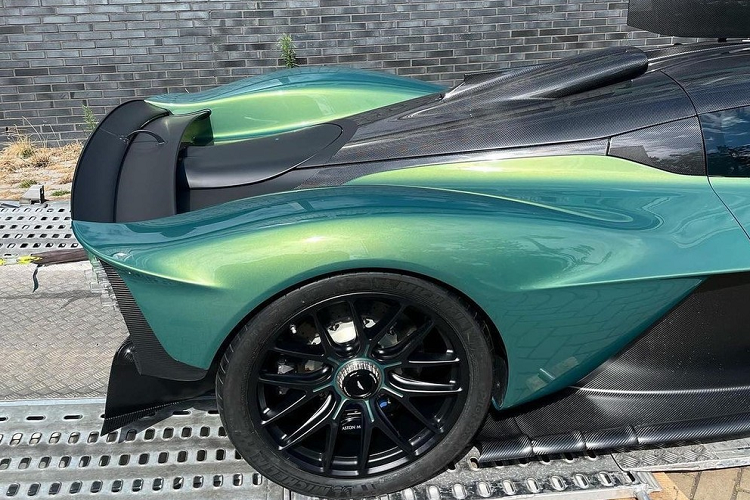 Chi tiet sieu xe Aston Martin Valkyrie hon 73 ty dong ngoai doi thuc-Hinh-5