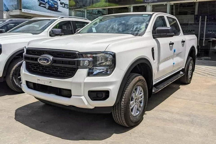 Chi tiet Ford Ranger 2023 ban tieu chuan XL 