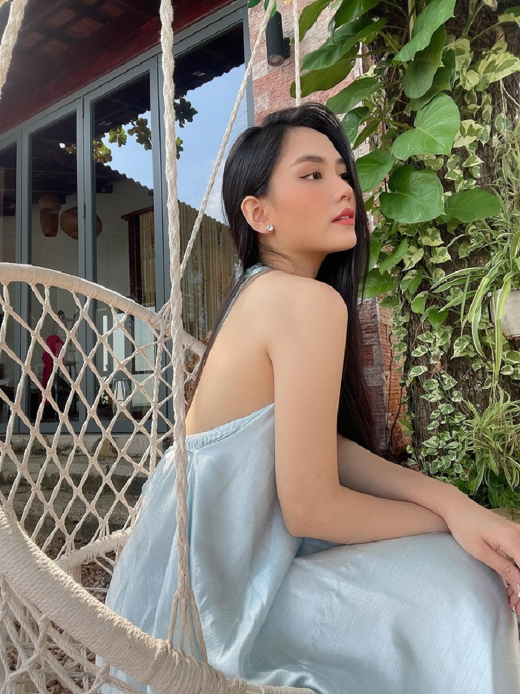 Ngoai hinh nong bong, quyen ru cua gia su con trai Le Quyen-Hinh-2