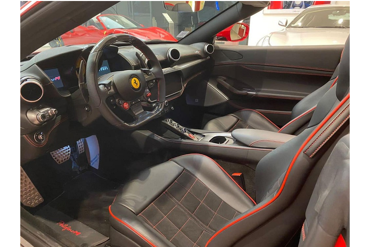 Ferrari Portofino M hon 15 ty dong tai Thai Lan 