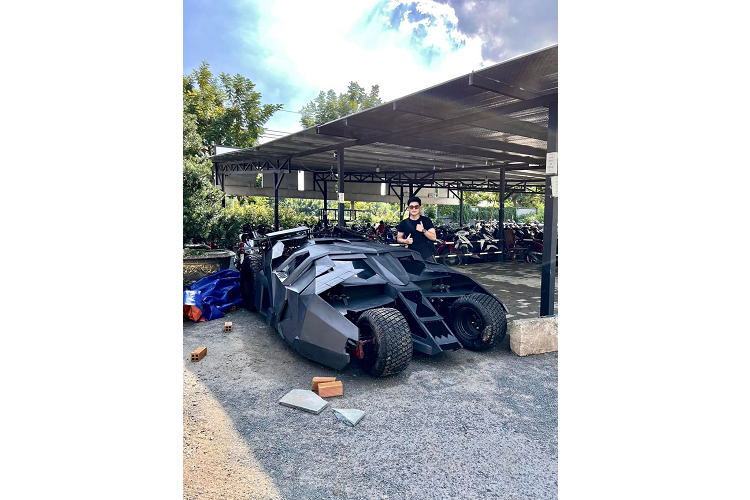 Nhin lai sieu xe Batmobile hon nua ty do sinh vien Ha Noi che-Hinh-6