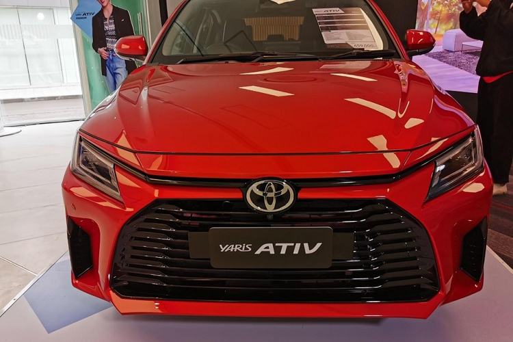Toyota Vios 2023 tu 349 trieu dong vua ra mat nang cap nhung gi?