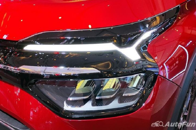 Kia Carens 2022 sap ve Viet Nam, gia dat hon ca Mitsubishi Xpander?-Hinh-5