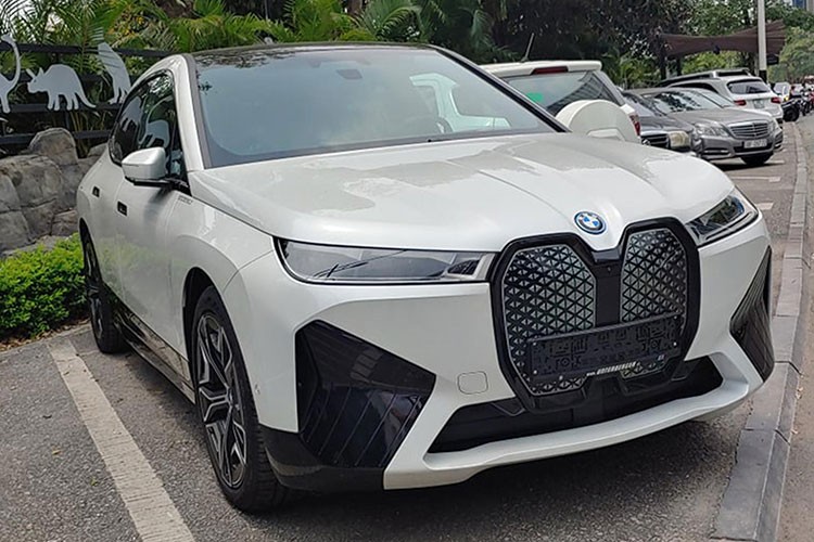 BMW iX 2022 dien dau tien ve Viet Nam cua dai gia Hai Phong-Hinh-10