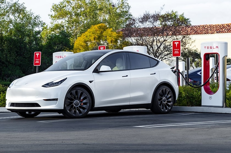 Tesla Model Y co the sac tu 0 len 80% trong 32 phut nho dieu nay?-Hinh-3