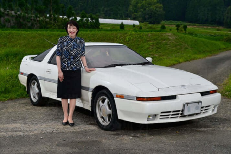 Ngam “xe cung” Toyota Supra cua nguoi phu nu quyen luc nhat Nhat Ban-Hinh-4