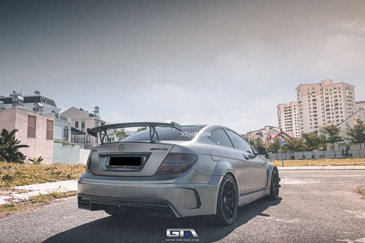 Ngam Mercedes-AMG C63 Coupe Black Series 