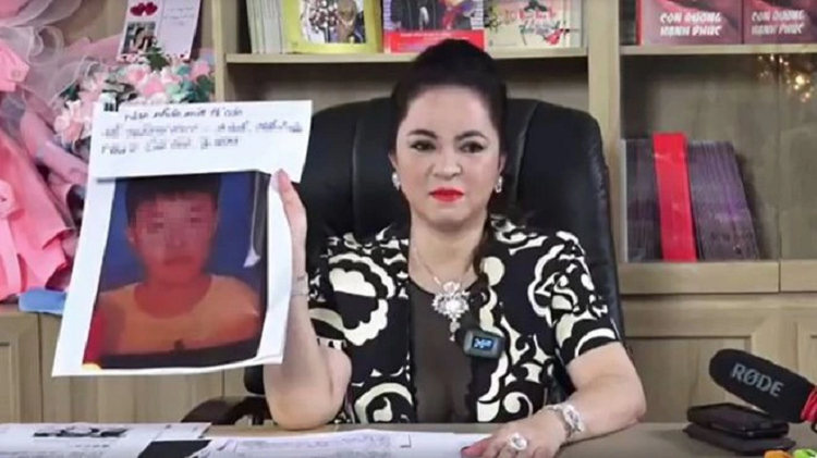 Ba Nguyen Phuong Hang bi tam giam them gan 2 thang de dieu tra bo sung
