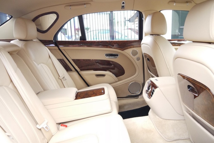 Chiec xe sieu sang Bentley Mulsanne hon 6,3 ty cua Nu hoang Elizabeth II-Hinh-6