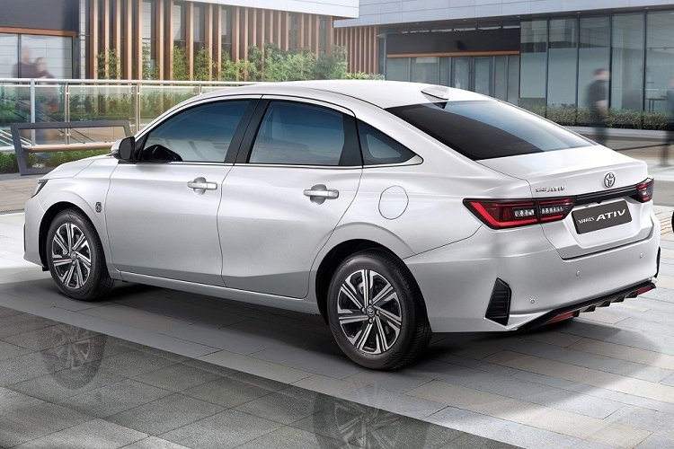 Toyota Vios 2023 gia re, tu 349 trieu dong “chay hang