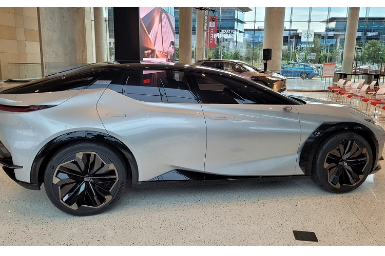 SUV hang sang Lexus LF-Z Electrified Concept sap ra mat Viet Nam-Hinh-2