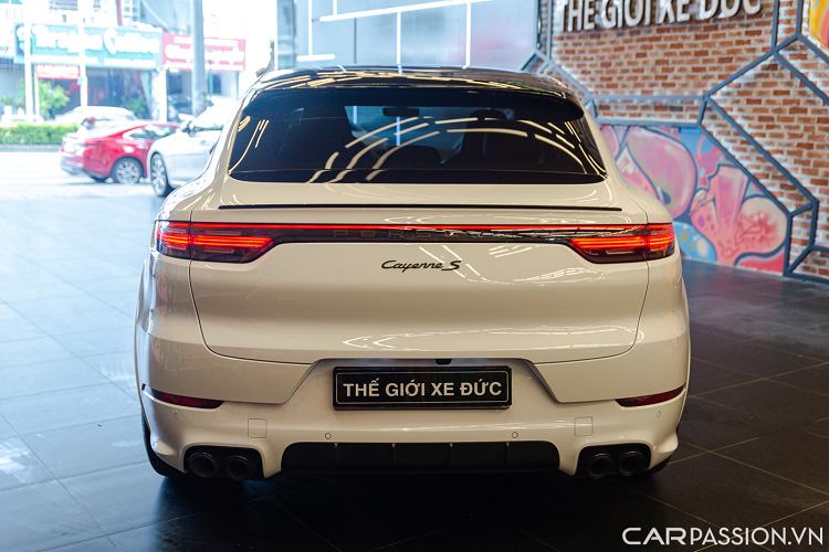 Porsche Cayenne 8,5 ty o Ha Noi, tien do du mua 2 xe Toyota Camry-Hinh-7