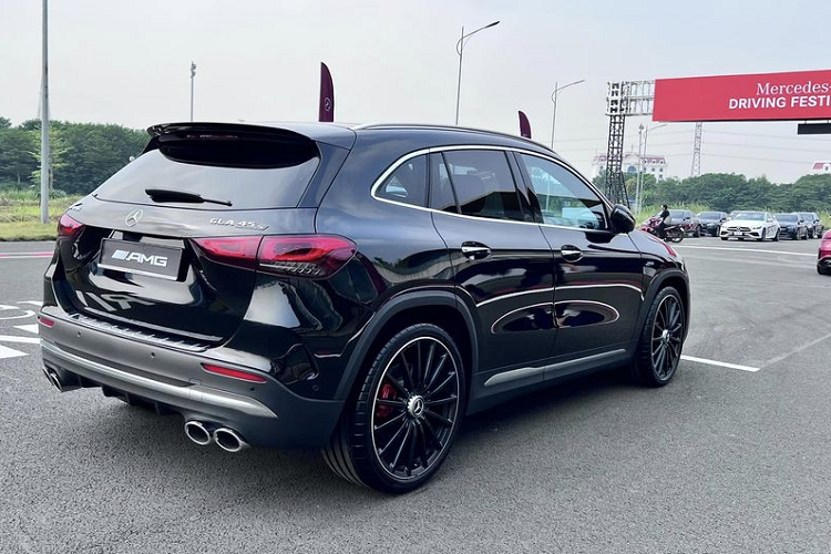 Can canh Mercedes-AMG GLA 45 S 4Matic+ hon 3,4 ty o Ha Noi-Hinh-11