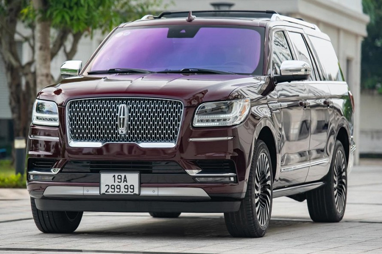 Lincoln Navigator bien 