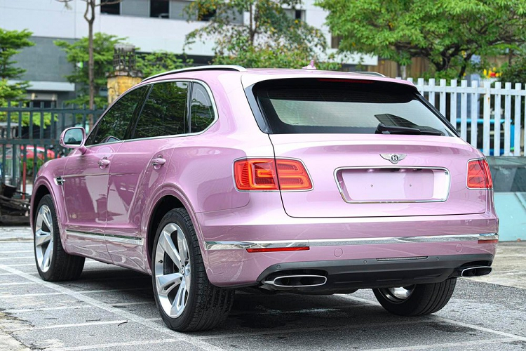 Bentley Bentayga Pink doc nhat Viet Nam sau 3 nam, lo 17 ty dong?-Hinh-11