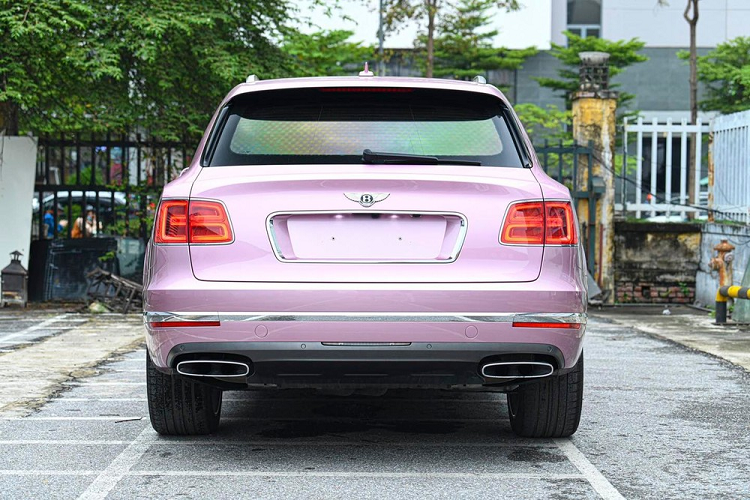 Bentley Bentayga Pink doc nhat Viet Nam sau 3 nam, lo 17 ty dong?-Hinh-2