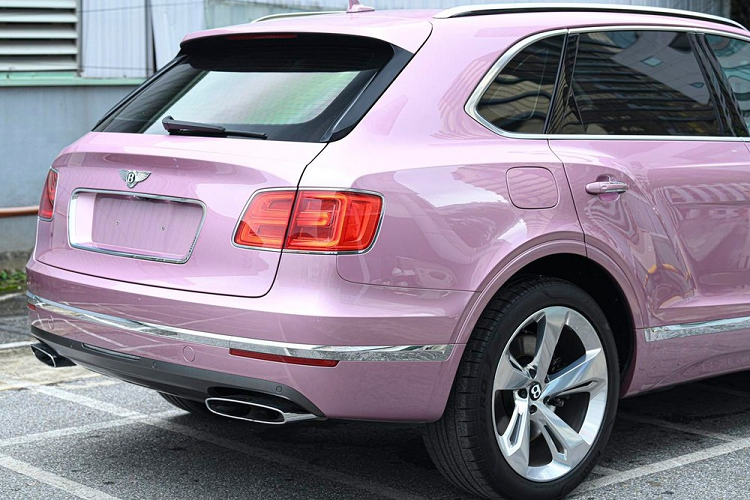 Bentley Bentayga Pink doc nhat Viet Nam sau 3 nam, lo 17 ty dong?-Hinh-4