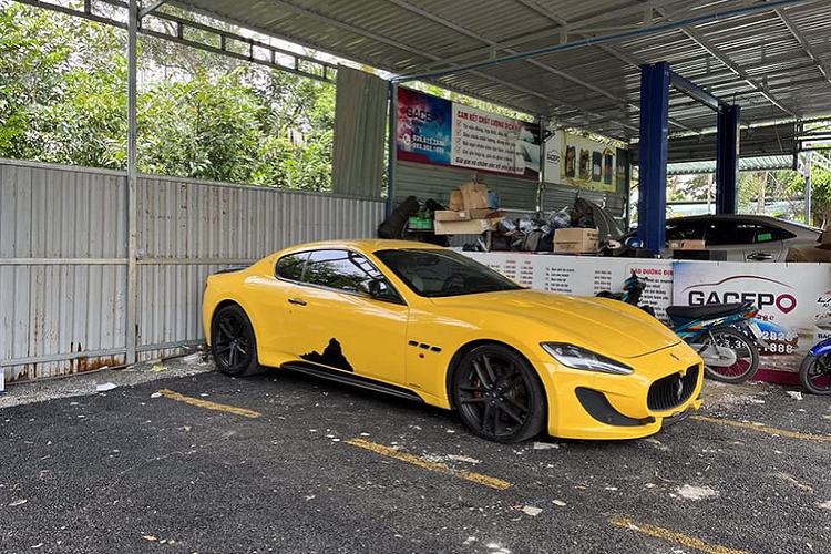 Maserati GranTurismo o Sai Gon bi ngan hang 