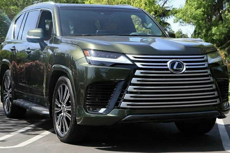 “Chuyen co mat dat” Lexus LX600 mau doc Terrane Khaki tai Ha Noi