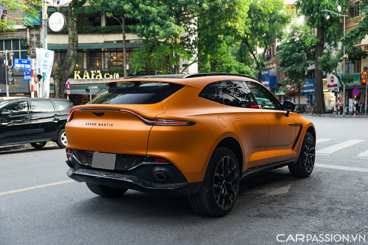 Aston Martin DBX hon 16,7 ty dong cua dai gia my pham Ha Noi-Hinh-2