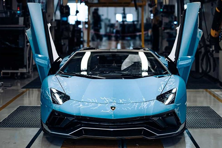 Chiec sieu xe Lamborghini Aventador cuoi cung duoc san xuat-Hinh-2