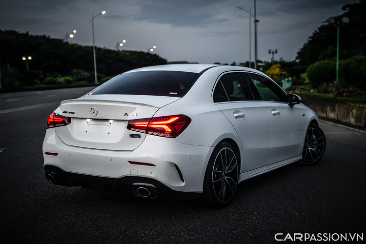 Mercedes-AMG A35 chay 2 nam, rao ban gan 2 ty o Ha Noi-Hinh-3