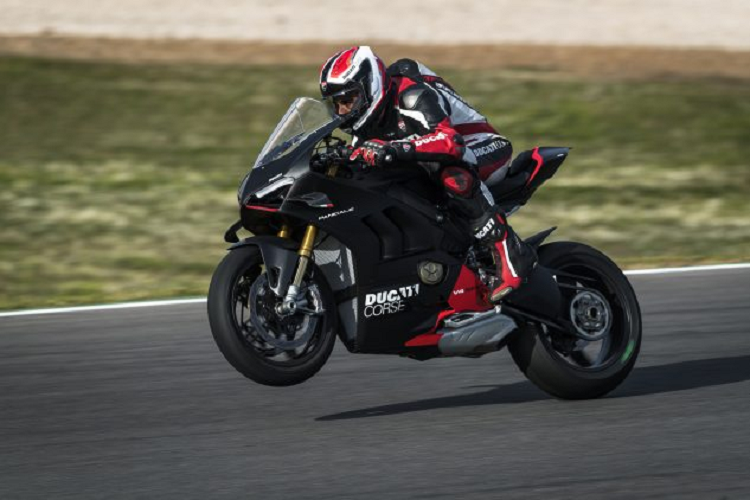 Dai gia mien Tay tau “bom tan” Ducati Panigale V4 SP2 gan 1,4 ty-Hinh-11