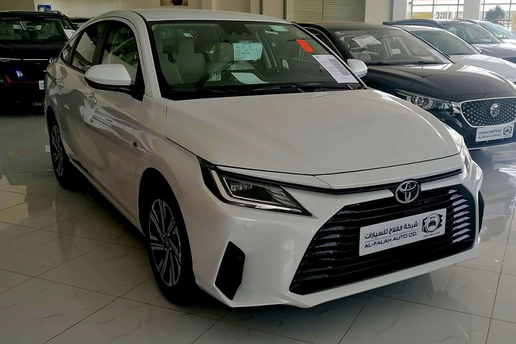 Toyota Vios 2023 tu 397 trieu dong 