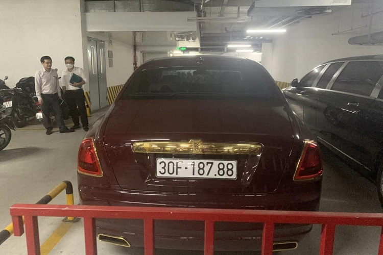 Rolls-Royce Ghost “dat vang” cua ong Trinh Van Quyet khoi diem 10 ty dong-Hinh-2