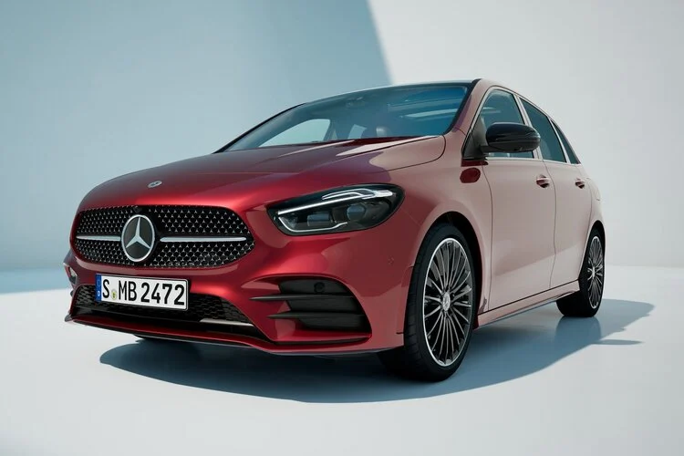 Mercedes-Benz B-Class 2023 nang cap the thao, tich hop mild-hybrid-Hinh-6