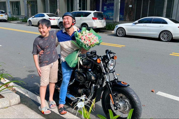 Chiec Harley-Davidson 48 hon nua ty dong - Thu Trang tang Tien Luat-Hinh-4