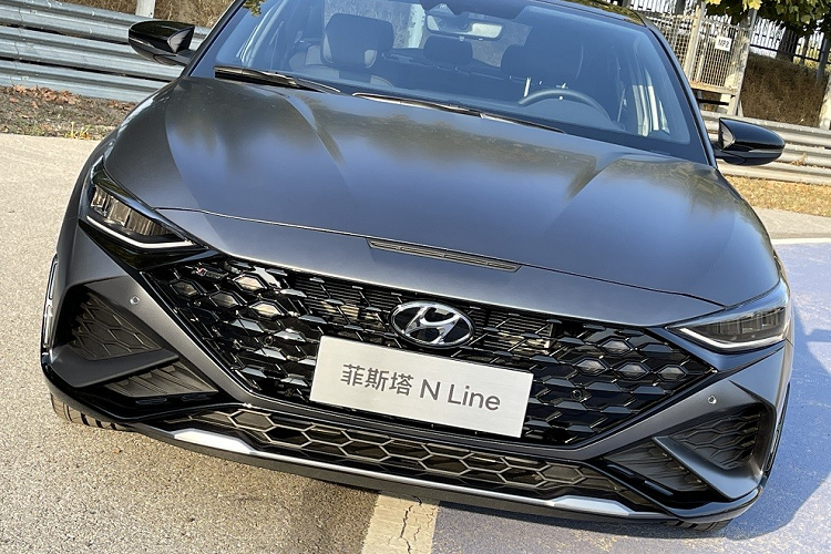 Hyundai Lafesta N Line 2023 trinh lang, co gi dau Honda Civic?-Hinh-4