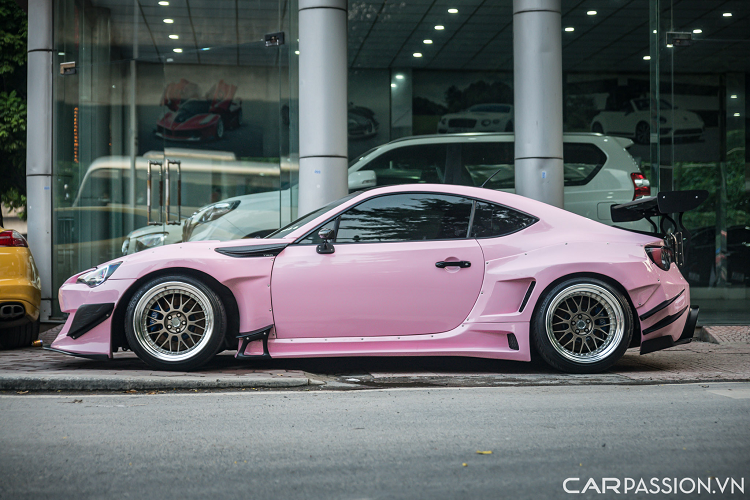 Do widebody hang tram trieu, Toyota GT86 ban lai voi gia Camry “dap hop”-Hinh-5