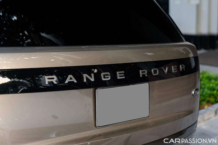 Chiec Range Rover LWB 2022 hon 11 ty dau tien ra bien Ha Noi-Hinh-6
