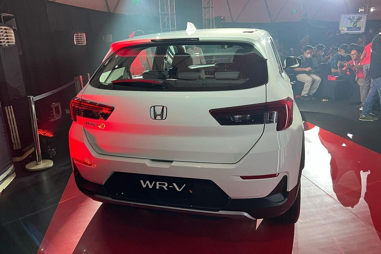 Honda WR-V 2023 tu 432 trieu dong, sap ve Viet Nam 