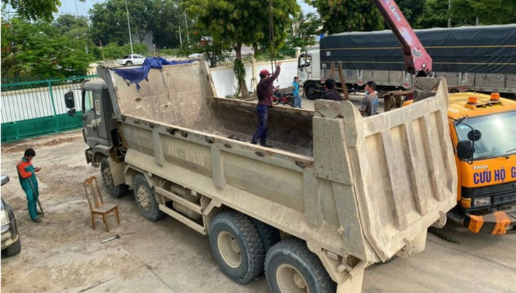 Hơn 19.000 ôtô tải “trượt” đăng kiểm do cơi nới thùng xe - Hình 2 Hon 19.000 oto tai “truot” dang kiem do coi noi thung xe-Hinh-2