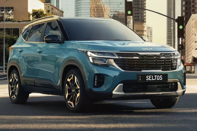 Kia Seltos 2023 ban quoc te tu 508 trieu dong, trang bi 