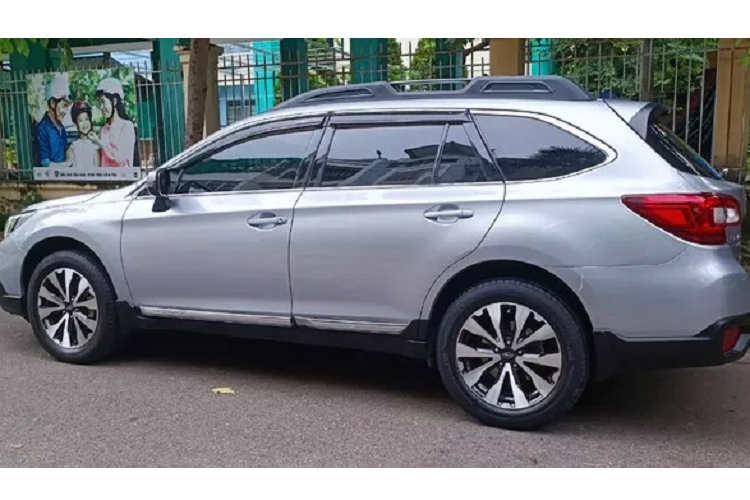 Co nen mua Subaru Outback 2015 chay 120.000km, hon 830 trieu dong?-Hinh-9