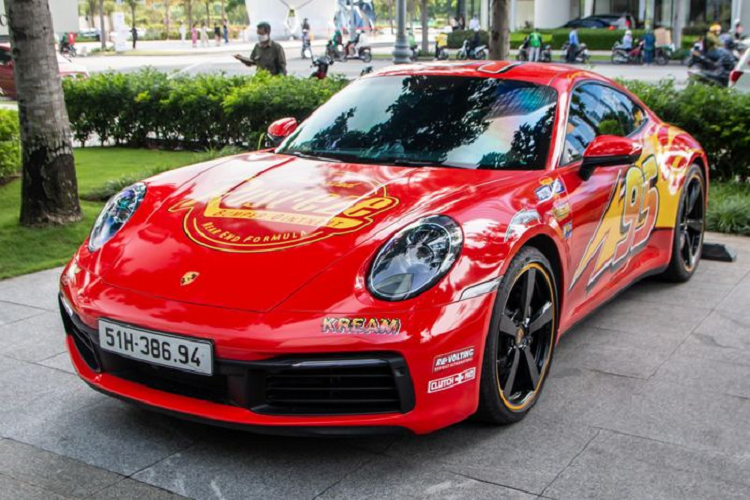 “Ech la” Porsche 911 Carrera hon 7 ty do Lightning McQueen o Sai Gon-Hinh-3