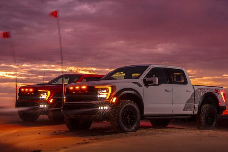 Ford F-150 Raptor R 2023 manh hon ca sieu xe sap ve Viet Nam?