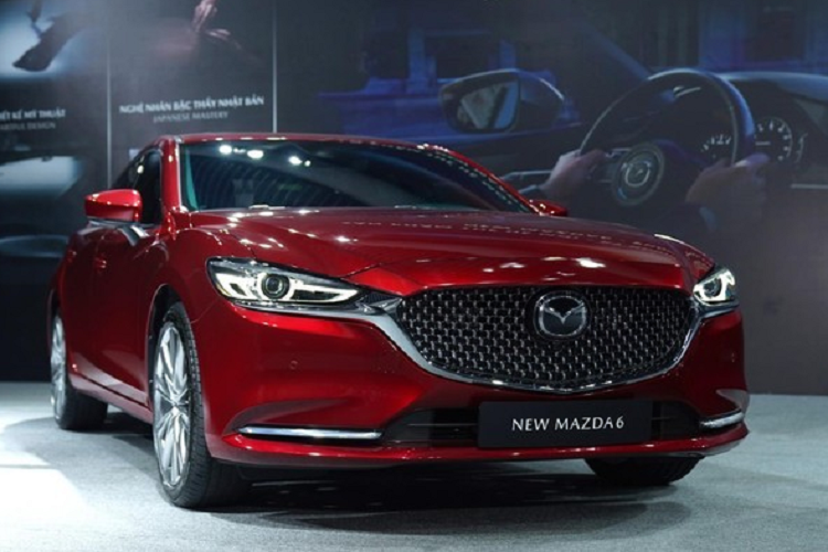Mazda6 giam gia toi 110 trieu dong, quyet “kho mau” voi Toyota Camry-Hinh-2