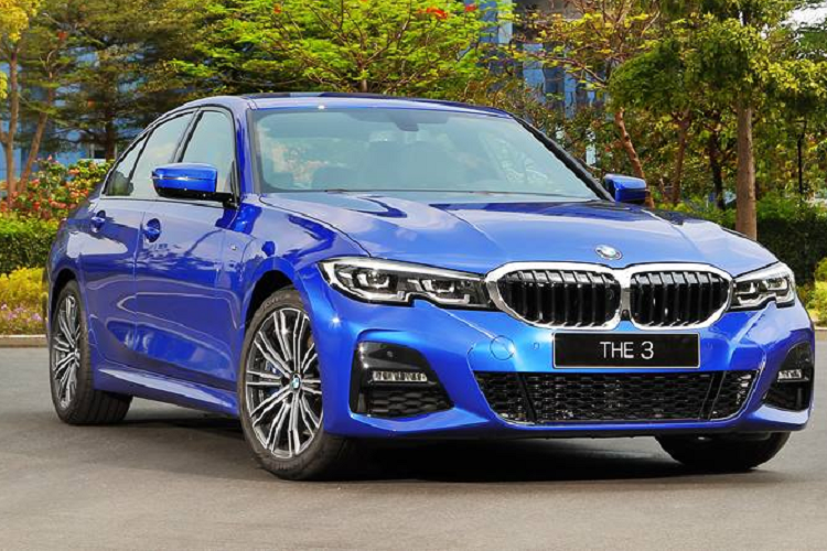 BMW 3-Series lap rap tai Viet Nam 