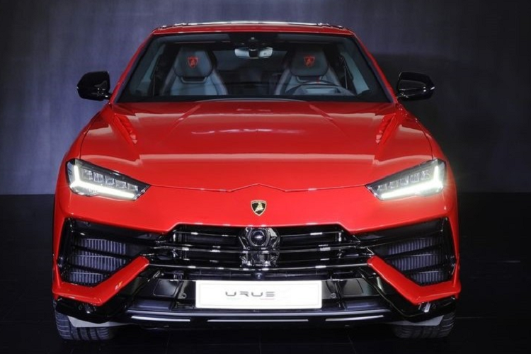 Lamborghini Urus S tai Han Quoc re hon Viet Nam gan 9 ty dong-Hinh-3